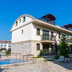 Ξενοδοχείο με διαμερίσματα Yasam Park - Calis Φετιγιέ